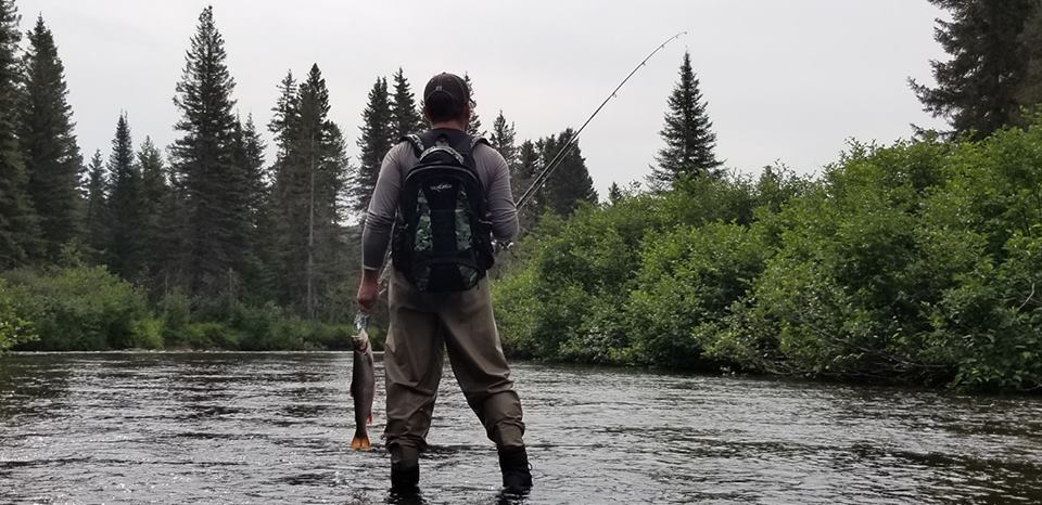 Pêche Pêcheur au ruisseau des mineurs